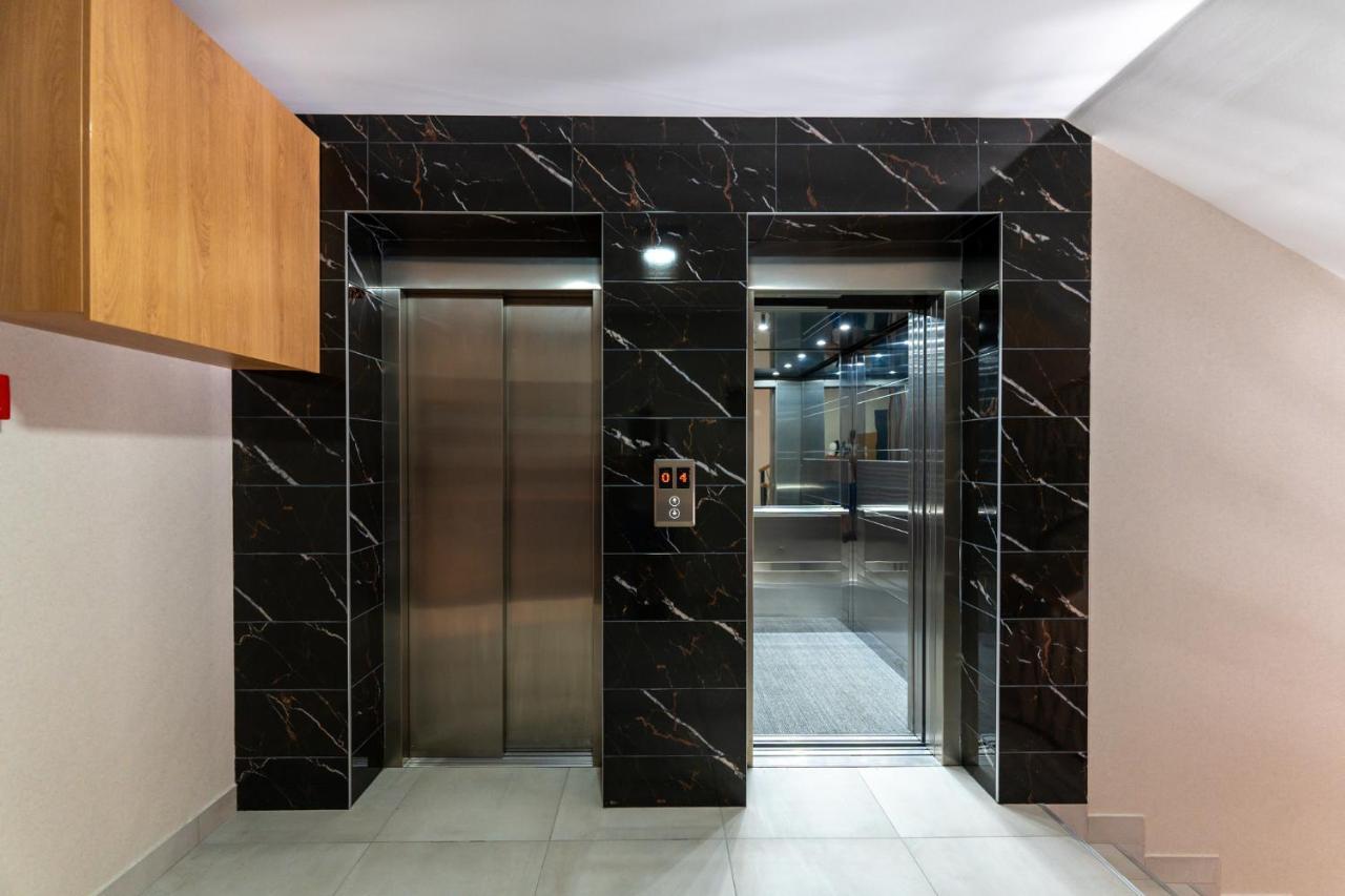King's Square Lux 1
